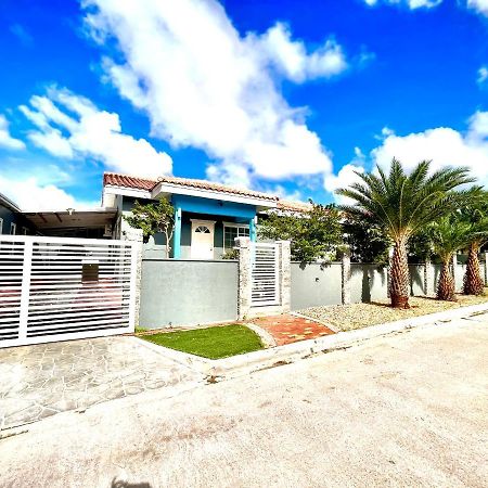 La Casita Torres Villa Oranjestad Exteriör bild